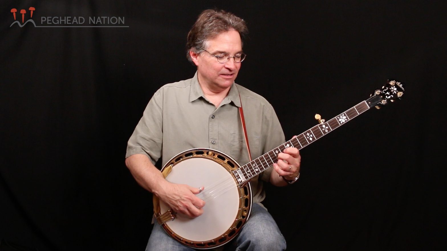 Bill Evans demonstrating his 1930 Gibson Granada Banjo