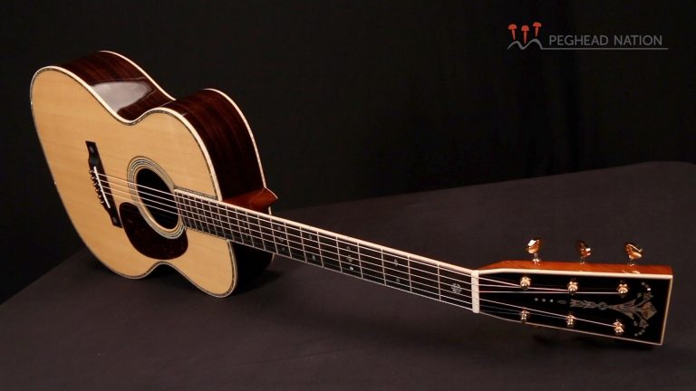 article: Martin 000-42 Modern Deluxe