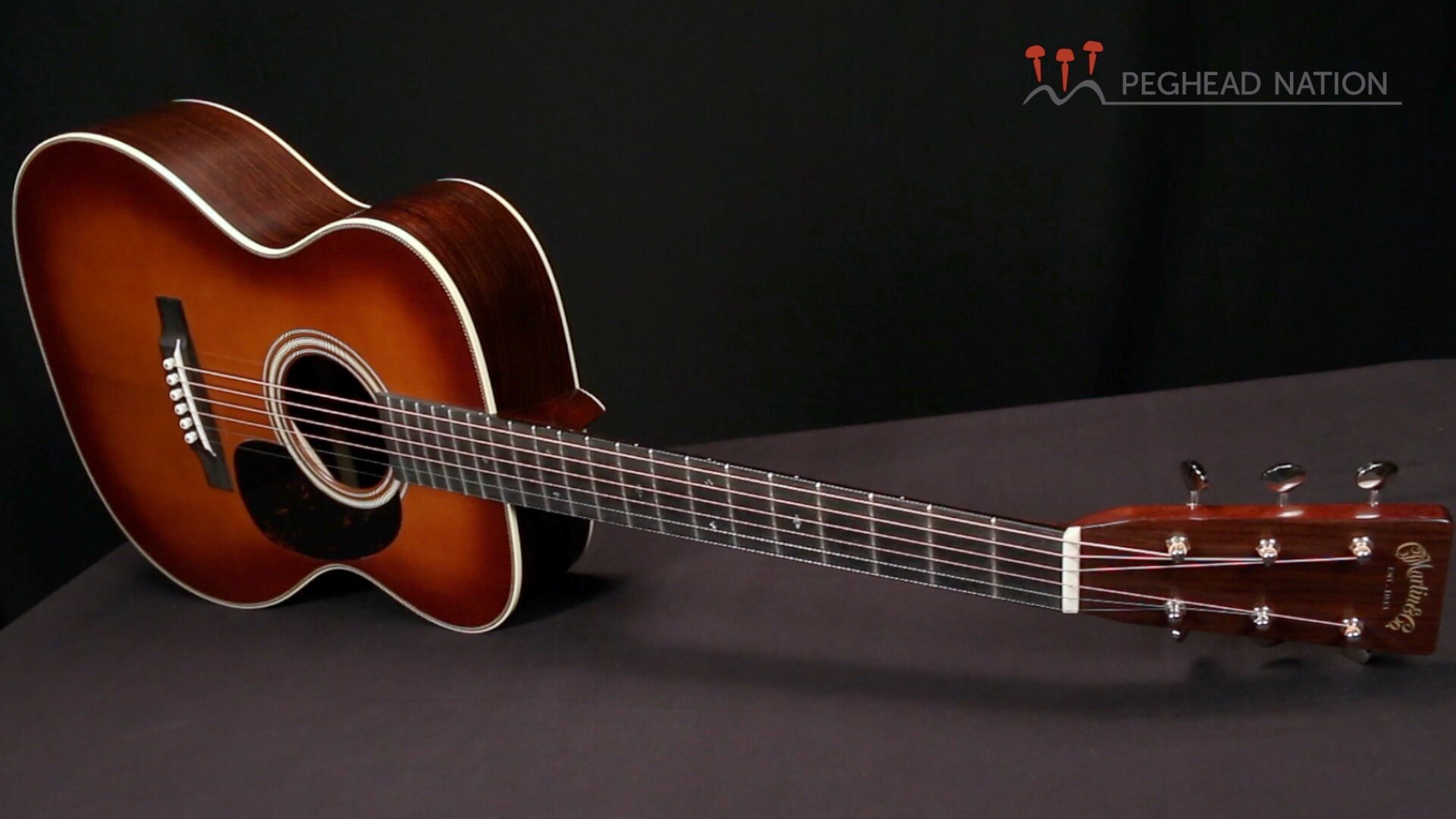 Martin Authentic-Inspired Custom Shop 000-28 1937 - Peghead