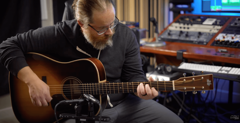 article: D Deluxe Mahogany | Froggy Bottom Guitars