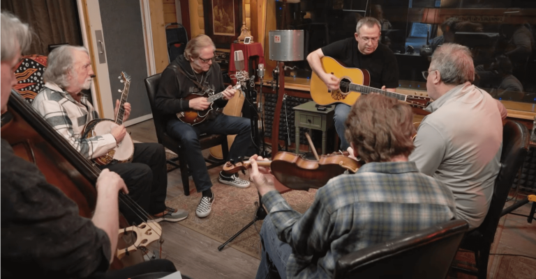 Brandon Lee Adams, "I'll Follow Summer" | Santa Cruz Guitars